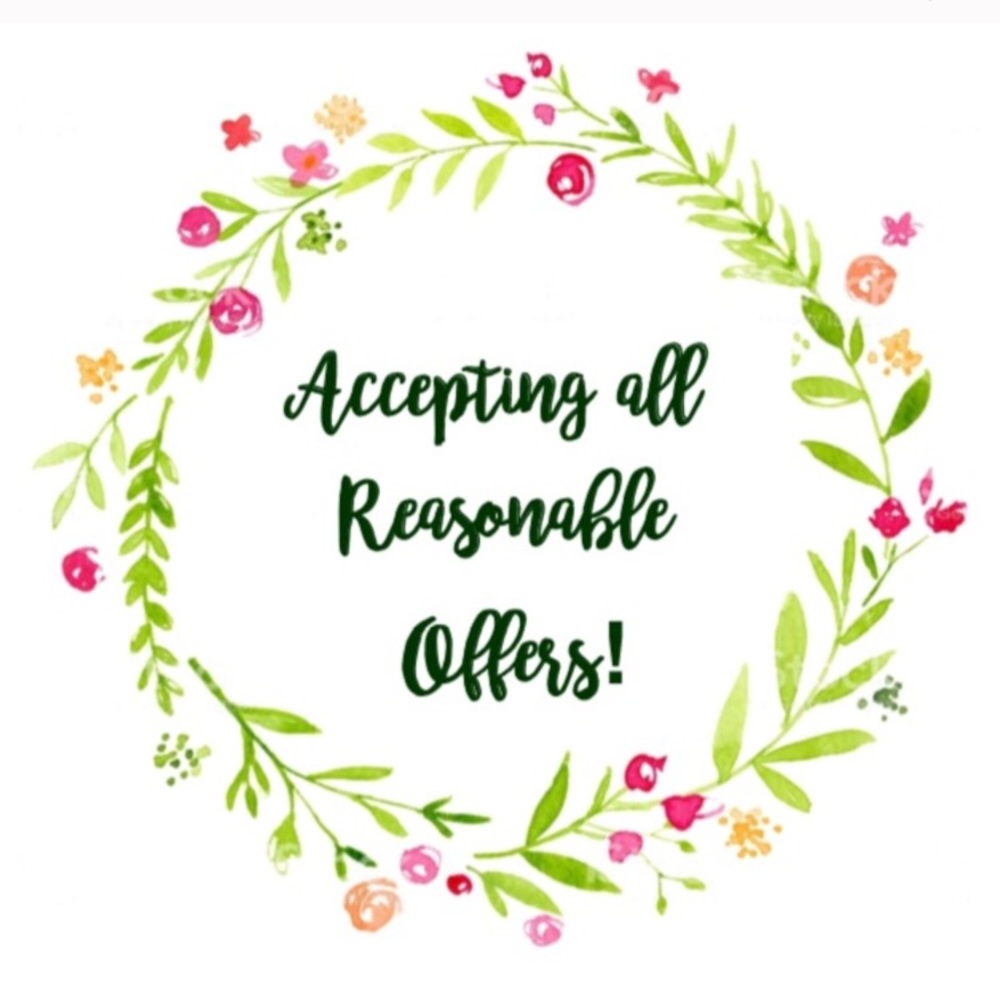 Feel free to Browse and Bundle! XOXO 💕